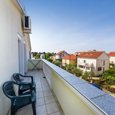 Apartment Juresko Zara Esterno foto