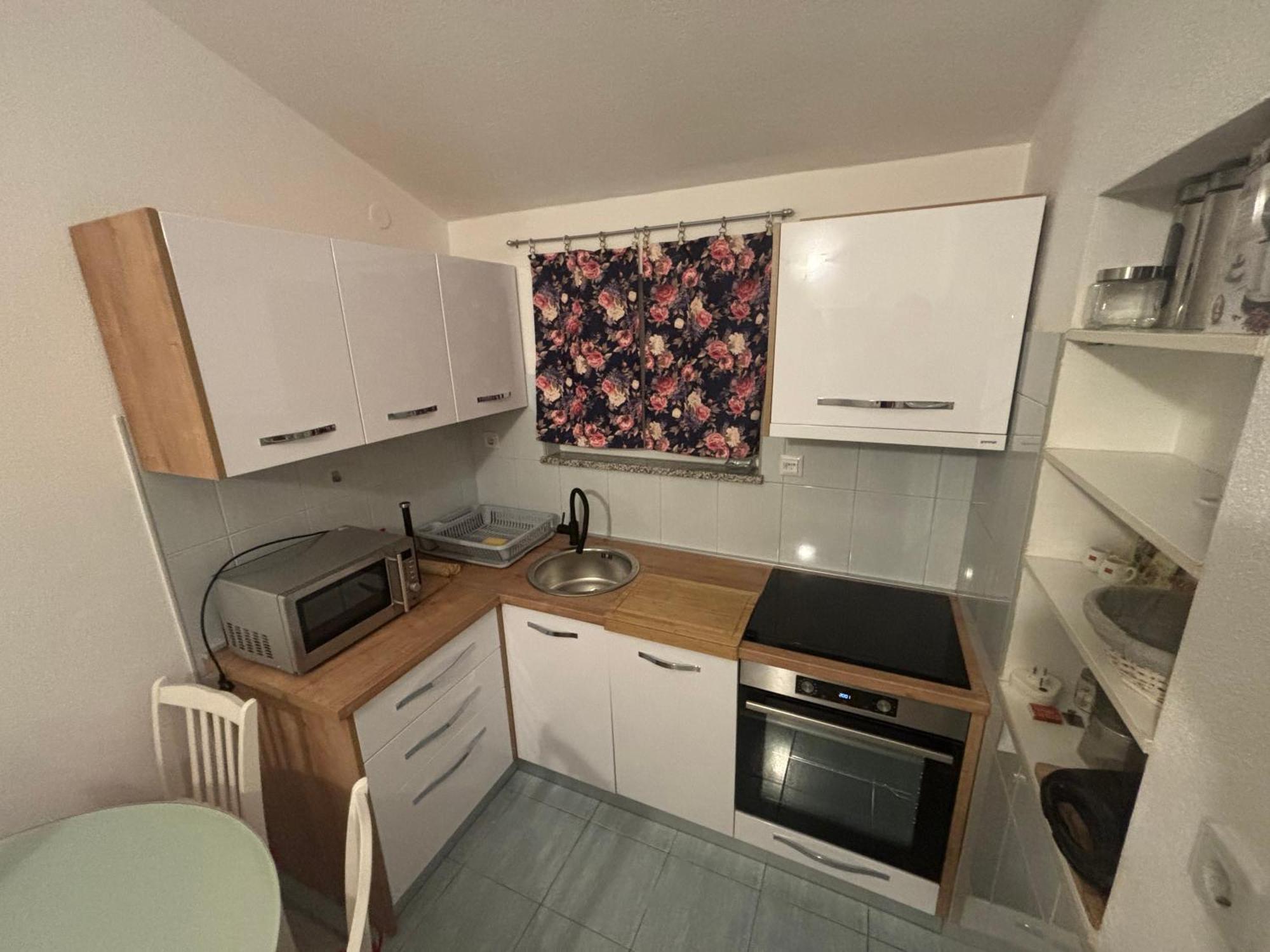 Apartment Juresko Zara Esterno foto