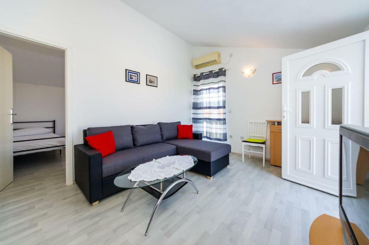 Apartment Juresko Zara Esterno foto