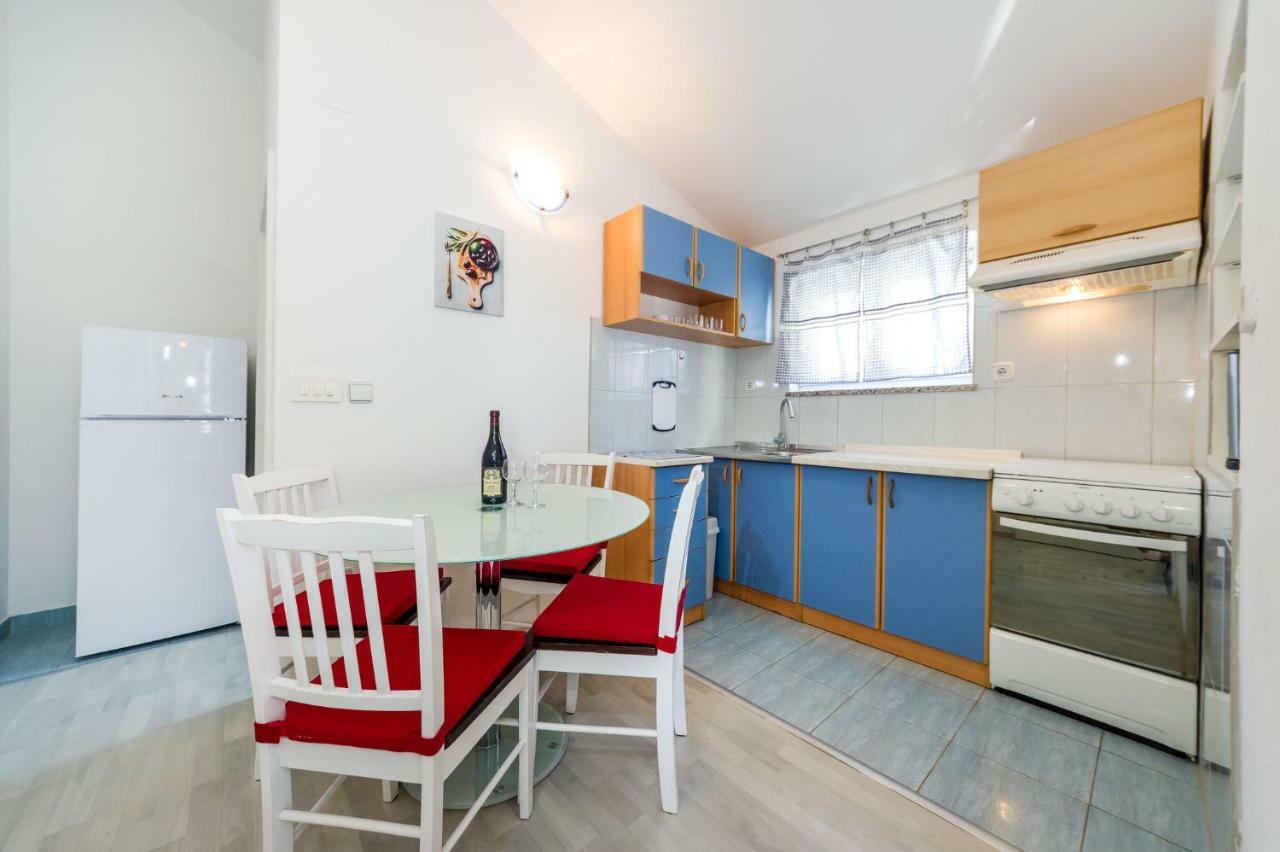 Apartment Juresko Zara Esterno foto